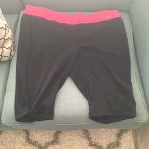 Lane Bryant size 26/28 yoga capris